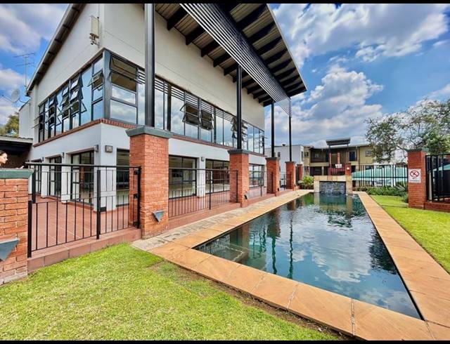 2 BEDROOM APARTMENT FOR SALE IN DOUGLASDALE
